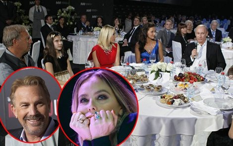 Foto jako důkaz: Putin na dobročinné večeři s celebritami.