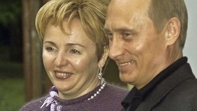 Ljudmila Putinová se svým exmanželem. 