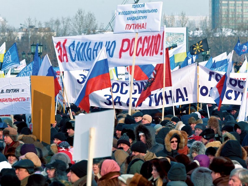 Putinovci nebo opozice – už i v Rusku se demonstrace svolávají přes sociální sítě
