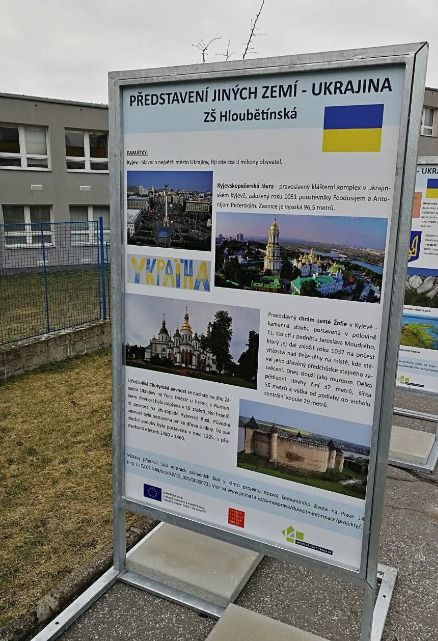 Z výstavy se člověk dozví nejrůznější zeměpisné informace o cizích státech.