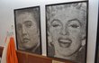 Elvis a Marylin  „Fotomozaiky jsou hodně náročné, protože máte pevně dané jen jejich rohy. Stalo se mi, že jsem celý večer hledala jediný dílek, abych ho umístila doprostřed fotografie Elvise Presleyho nebo Marylin Monroe, které se skládají z tisíce malinkých foteček. Je na to potřeba lupa,“ popsala Anna Počarovská.