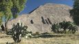 Pyramida Slunce: Jedním z nejznámějších historických komplexů v Mexiku je Teotihuacán. Po přelomu letopočtu byl Teotihuacán, který se nachází zhruba čtyřicet kilometrů severovýchodně od Mexico City, největším městem předkolumbovské Ameriky. Jméno Teotihuacán je užíváno i pro samotnou civilizaci, která lokalitu v první polovině 1. tisíciletí n. l. ovládala. Pyramida Slunce se tyčí zhruba v polovině Cesty mrtvých, která byla hlavní ulicí Teotihuacánu. Pyramida je s výškou 75 metrů a délkou hrany zhruba čtvercového půdorysu 220 metrů třetí největší pyramidou světa. Její dnešní pojmenování mají na svědomí Aztékové, kteří Teotihuacán navštívili dlouho poté, co byl opuštěn.