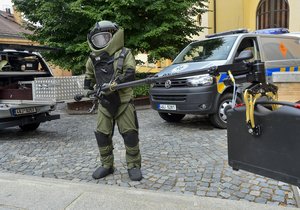 Policejní pyrotechnici z Olomouce museli v úterý do Brna. Ilustrační foto.