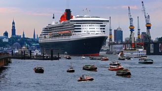 Zaoceánská loď Queen Mary 2 brázdí moře již patnáct let. Prohlédněte si plovoucí luxus