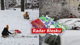 Arktická zima v Česku: Husté sněžení, mráz až 20 °C a kolaps dopravy. Sledujte radar Blesku