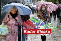 Vydatný déšť zvedl hladiny řek, místy platil první povodňový stupeň. Sledujte radar Blesku