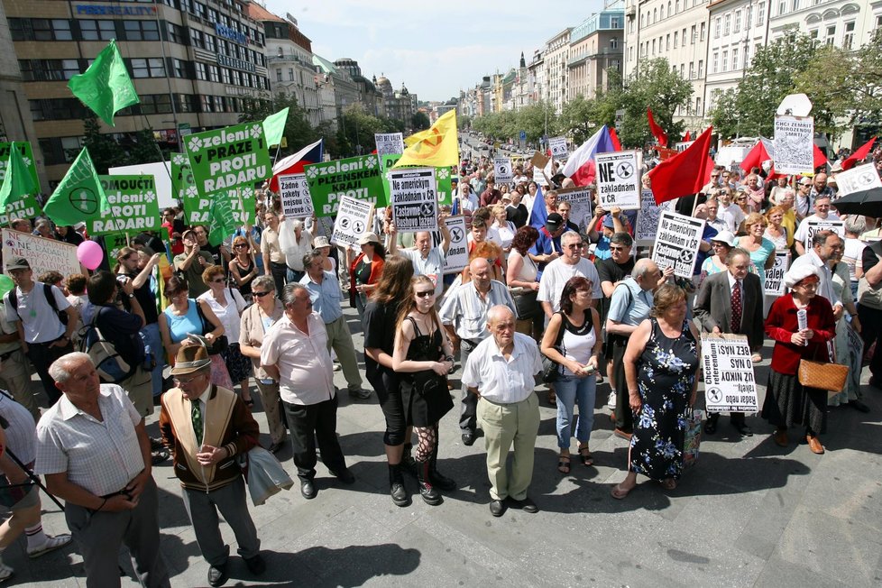 Protesty proti umístění amerického radaru v Česku