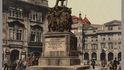 Pomník maršála Radeckého na historických fotografiích