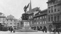 Pomník maršála Radeckého na historických fotografiích