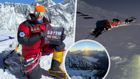 Měsíční expedice na horu Ama Dablam