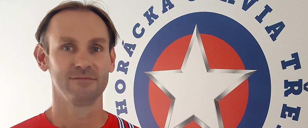 Třebíčský hokej přišel o výraznou postavu. V úterý nečekaně zemřel trenér a sportovní manažer Radek Novák