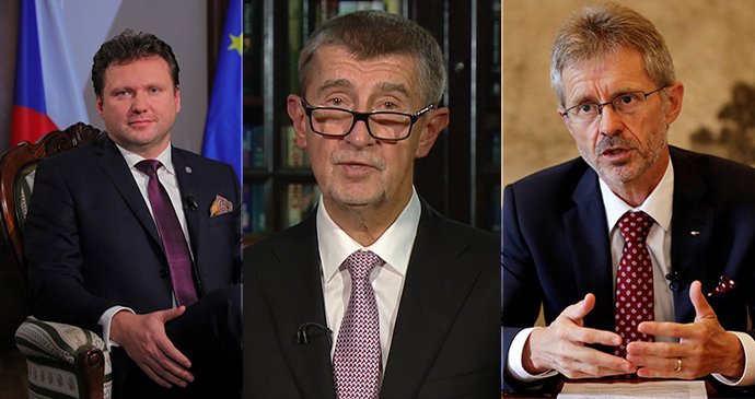 S projevy již vystoupili šéfové Senátu a Sněmovny, na řadě je premiér Babiš