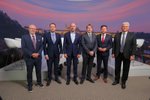 Předvolební debata Blesku (9. 9. 2021): Zleva Vlastimil Válek (TOP 09), Daniel Pawlas (KSČM), Josef Bernard (STAN), Josef Pavlovic (Piráti), Radek Vondráček (ANO), Miloslav Ludvík (ČSSD)