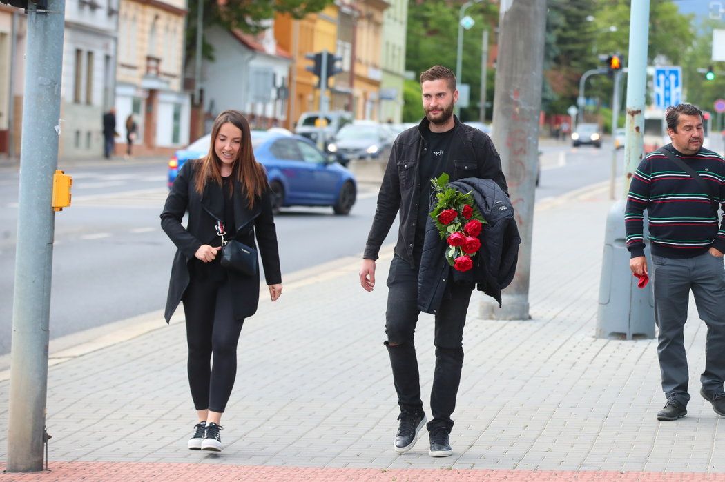 V Ústí nad Labem se pozůstalí, spoluhráči, kamarádi i fanoušci naposledy rozloučili s gólmanem Radimem Novákem, který 12. května podlehl těžké nemoci