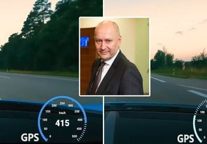 Český miliardář na dálnici testoval luxusní sporťák: Vytáhl to až na 417 km/h!