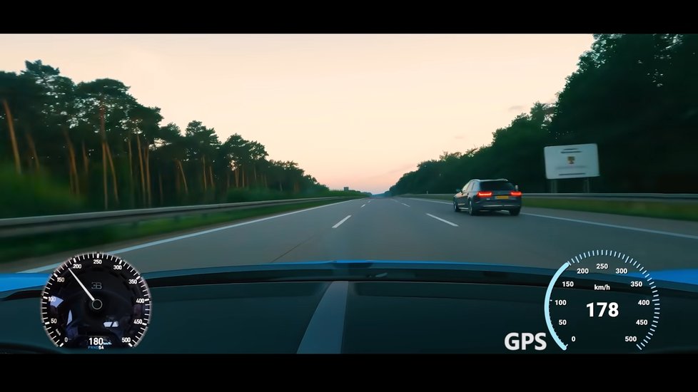 Jede z nejbohatších Čechů Radim Passer provedl rychlostní test svého auta Bugatti Chiron Sport na německé dálnici. Vytáhl to až na 417 km/h!