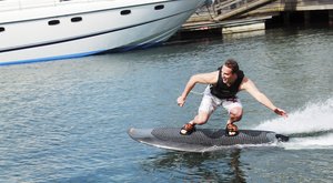 Vychytávka: Wakeboard Raddin fičí na elektřinu