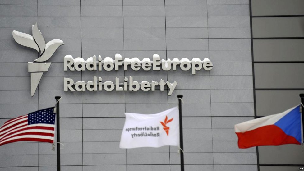 Svobodná Evropa je páteří americké protiruské propagandy v Česku.