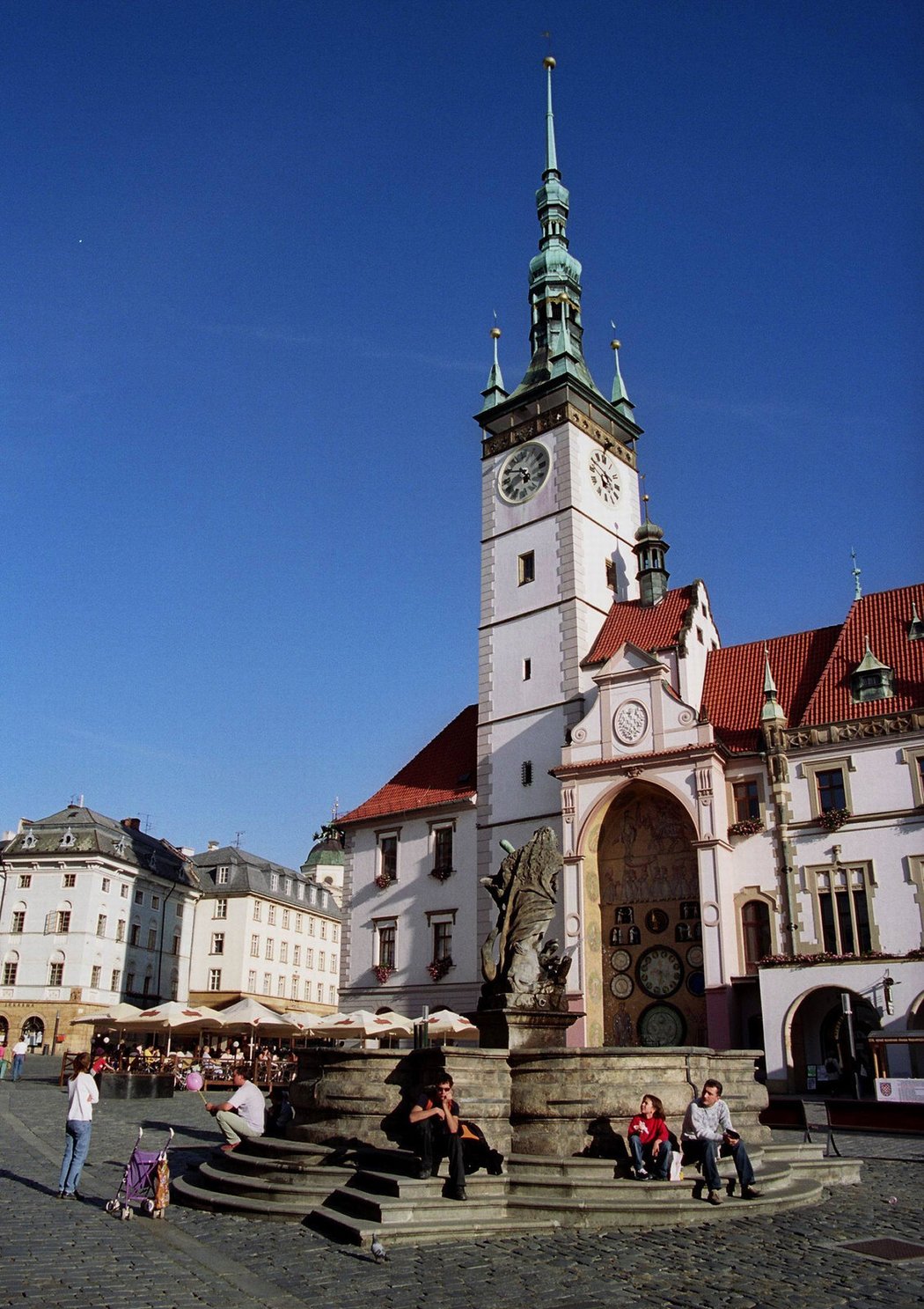Radniční věž s orlojem v Olomouci je přístupná třikrát denně zdarma, jen se musíte trefi t do času – prohlídky jsou v 9.30, 11 a 15 hodin