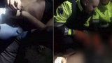 Drama jako z kriminálky! Opilec vyhrožoval nožem, pak omdlel a spadl ze střechy policistům do náruče