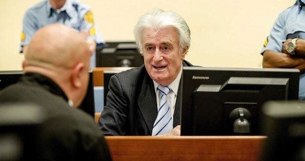 Karadžič si má za genocidu a zločiny proti lidskosti odsedět 40 let, řekl soud