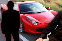 Krejčířův zkorumpovaný fízl: Jezdil ve ferrari, miloval luxus