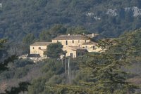 Český miliardář musí dle soudu zbourat vilu v Provence: Problém pro Radovana Vítka?