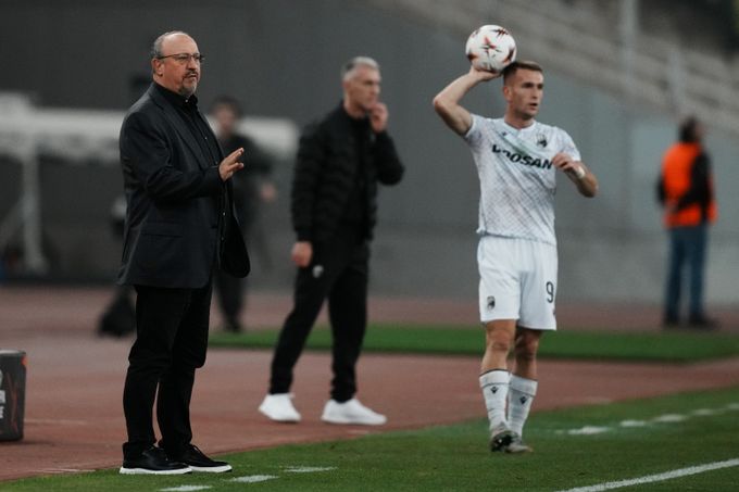 ONLINE: Panathinaikos - Plzeň 0:0. Červená Jemelky, Hyský reagoval dvěma střídáními ONLINE: Panathinaikos - Plzeň 0:0. Červená Jemelky, Hyský reagoval dvěma střídáními