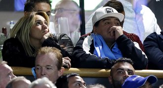 Do finále MS v ragby jde Austrálie, Maradona odcházel zklamaný