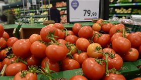 Vědci odhalili, proč rajčata ze supermarketů chutnají tak hnusně. A mají řešení!