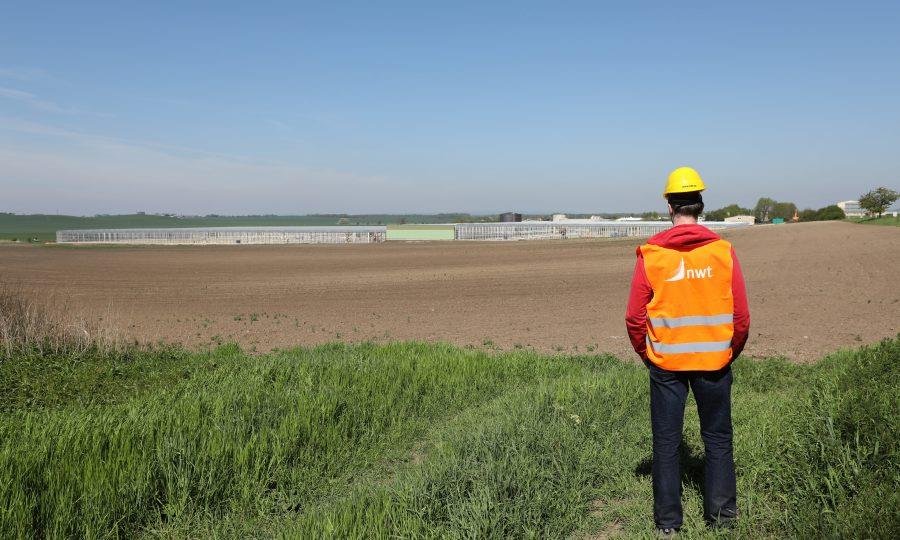 Výstavba skleníku trvala 15 měsíců, první rajčata do něj farmáři zasadí 2. listopadu.