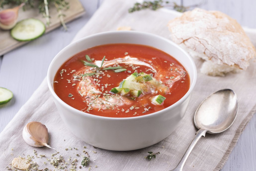 Husté teplé polévky se hodí jako lehký oběd nebo večeře