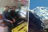 Do Česka se vrací horolezci z Pákistánu: Úřady je držely kvůli účtu za záchranu