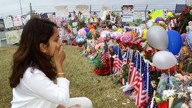 Smutek nad oběťmi tragické havárie raketoplánu Columbia