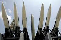 Severní Korea odpálila další čtyři rakety