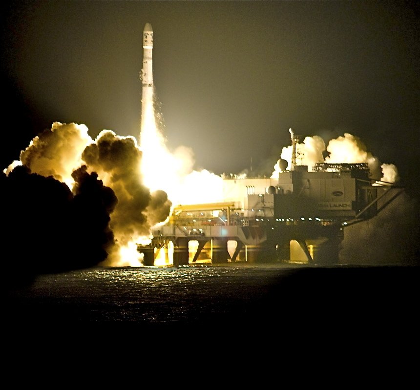Raketa Zenit startovala z mořské plošiny Sea Launch.