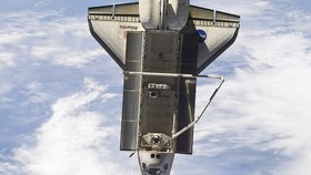 Slavný americký raketoplán ukončil po 25 letech svou kariéru