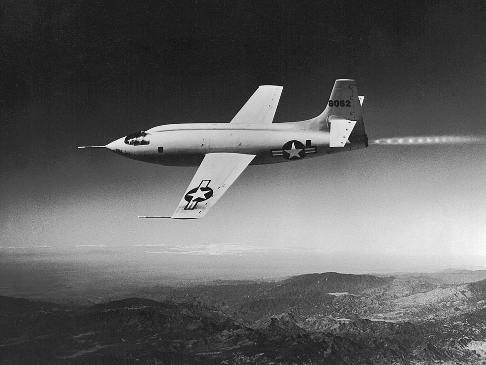 Bell X-1, první nadzvukové letadlo.