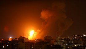 Na území Izraele bylo od středečního večera vypáleno přes 150 raket z palestinského Pásma Gazy, část z nich zachytil protiraketový systém Iron Dome (Železná kupole).