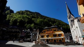 Rakouská vesnička Hallstatt se připravuje na návrat turistů po pandemii koronaviru