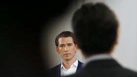 Ministr zahraničí Sebastian Kurz povede rakouské lidovce a volá po předčasných volbách.