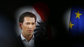 Ministr zahraničí Sebastian Kurz povede rakouské lidovce a volá po předčasných volbách.