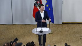 Ministr zahraničí Sebastian Kurz povede rakouské lidovce a volá po předčasných volbách.