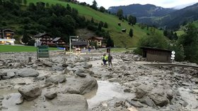 V Rakousku řádily lijáky. Oblast Grossarltalu postihly i kroupy, sesuvy půdy a laviny bahna