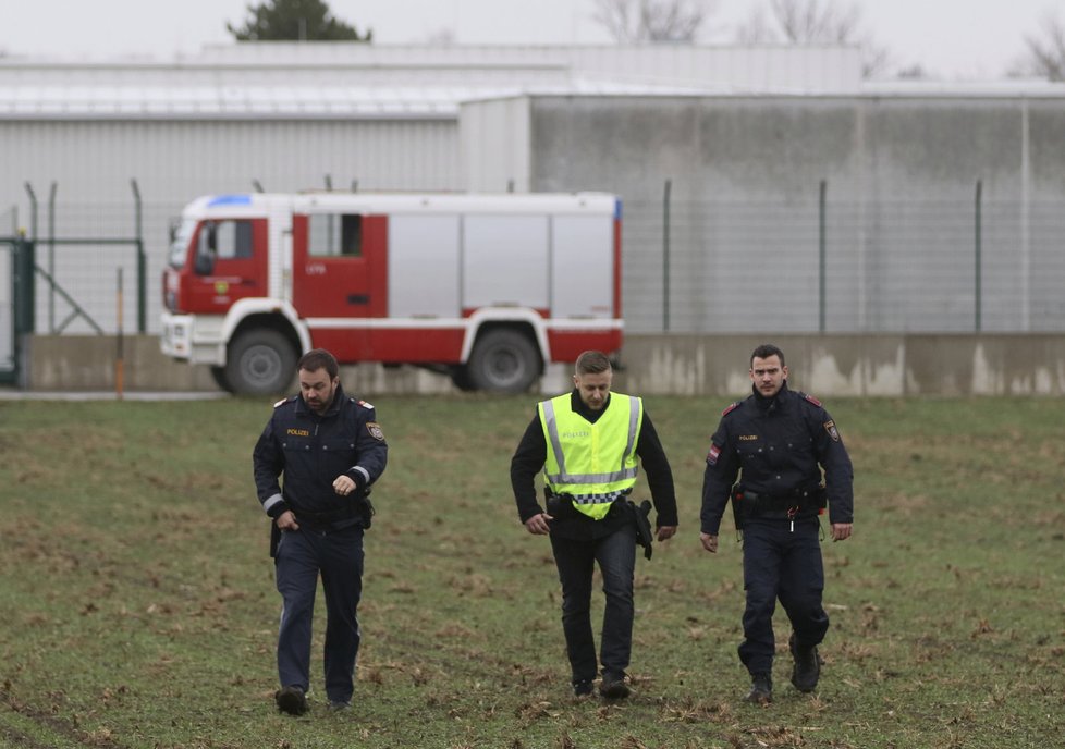 Všechny tranzitní linky hlavního rakouského plynovodu byly po úterní explozi před půlnocí obnoveny.