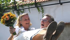 Svatba rakouské ministryně zahraničí Karin Kneisslové