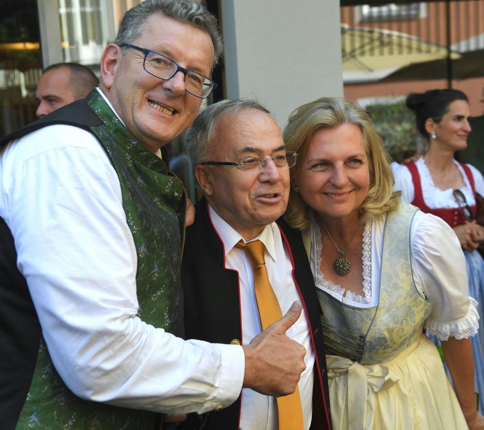 Svatba rakouské ministryně zahraničí Karin Kneisslové