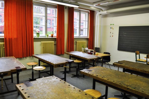 Takhle vypadají třídy na základní škole ve Welsu.