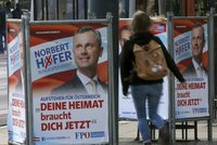 Rakousko se otřásá, po letech mění prezidenta. Vyhraje odpůrce migrace?