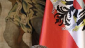 Rakouský prezident se setkal s prezidentem Zemanem.
